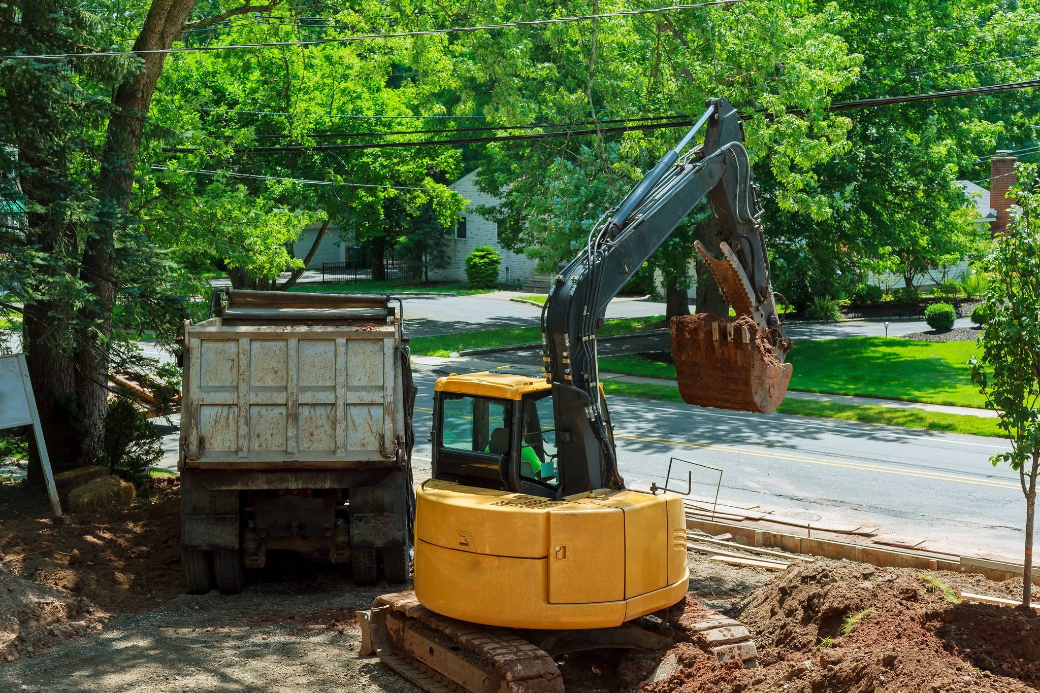 Heavy duty excavator working on municipal project